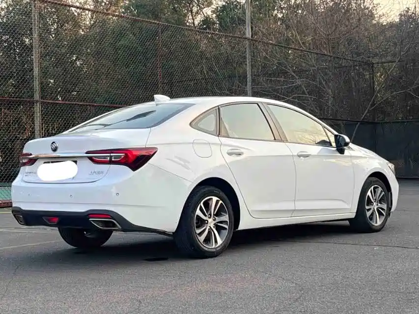 Buick Verano 2019 Sedan 15S Auto Leading фото 4