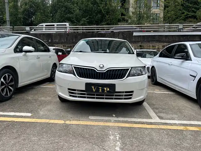 Škoda Rapid 2015 1.4L Manual Joy Selection