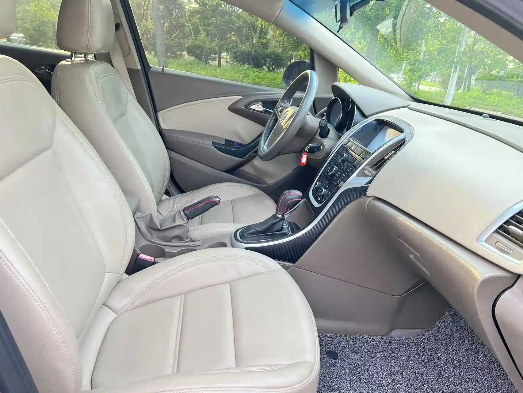 Фото 18 - Buick Excelle