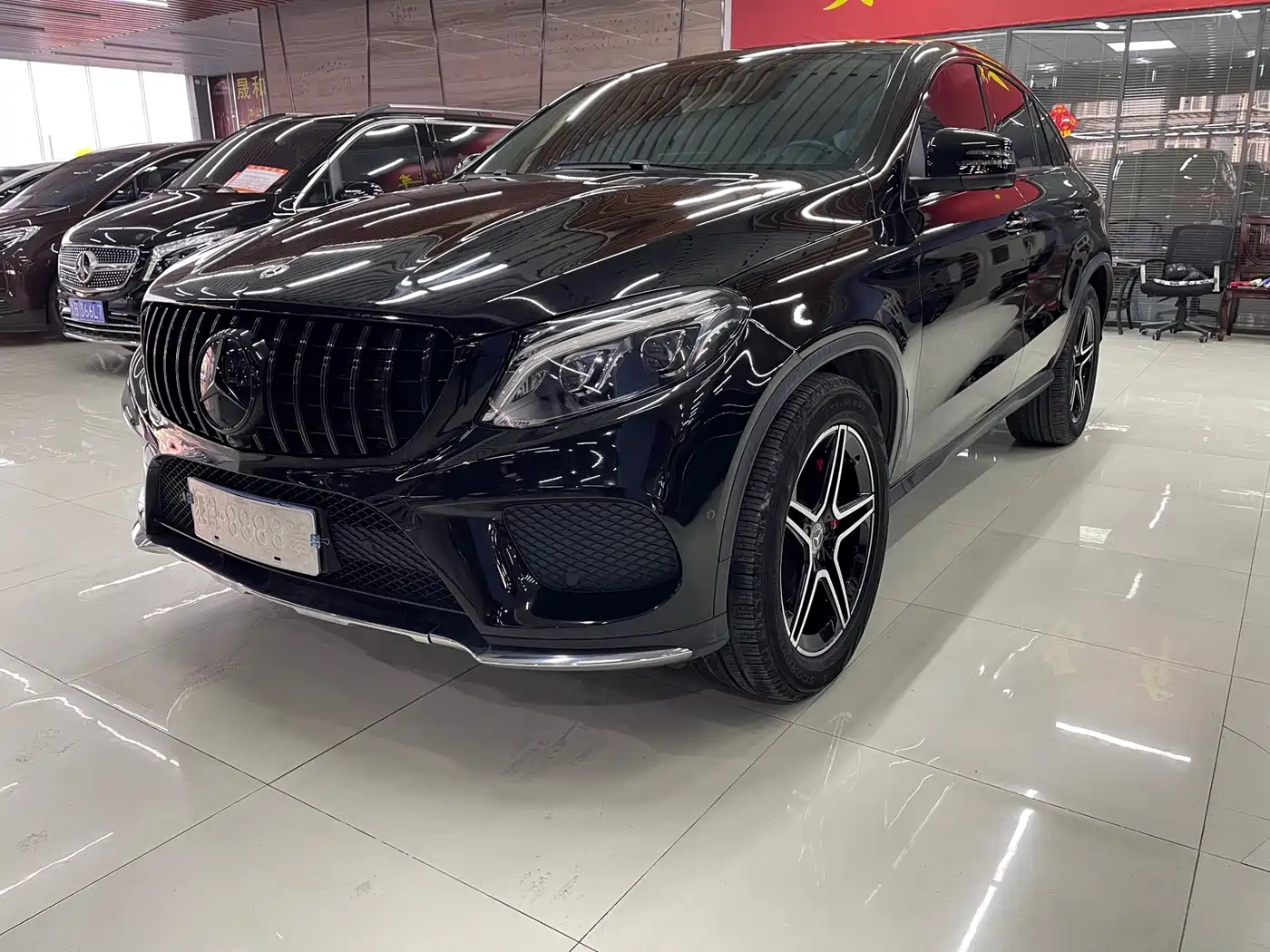 Mercedes-Benz GLE Coupe 2015 GLE 320 4MATIC Coupe SUV фото 9