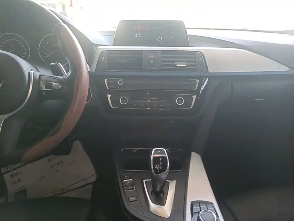 BMW 3 Series 2019 320i M Sport Package фото 13