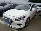 صورة 2 - Hyundai Mistra