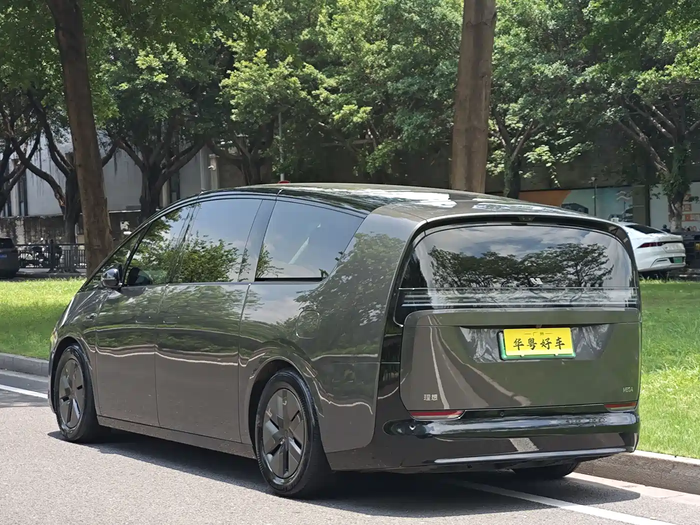 Li Auto MEGA 2024 2024 Ultra
