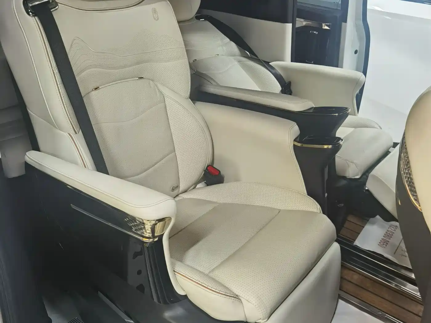 GAC Trumpchi Trumpchi M8 2021 Leading Show Series 390T Prestige Edition фото 6