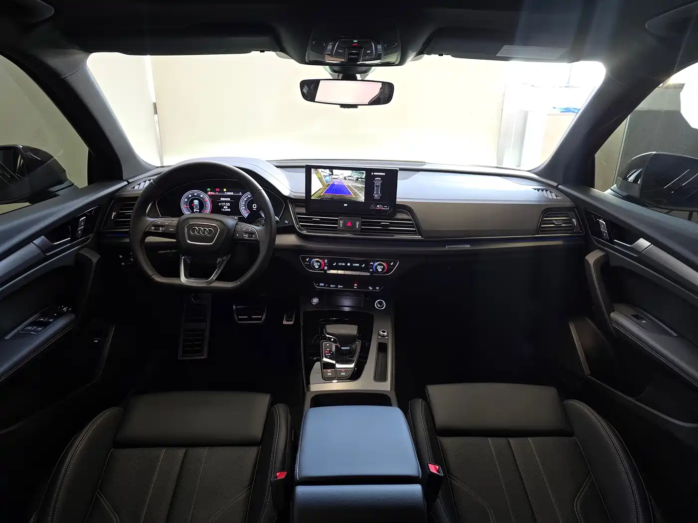 Audi Q5L 2025 40 TFSI Luxury Dynamic фото 8