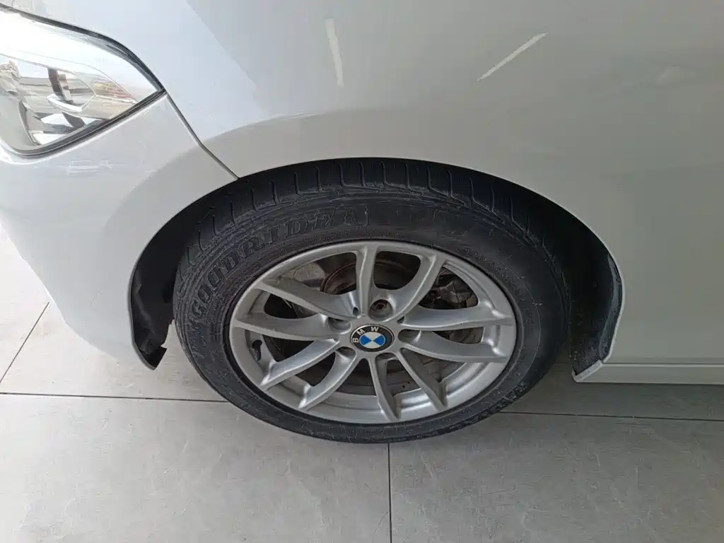 BMW 1 Series (Import) 2018 2018 118i Leading