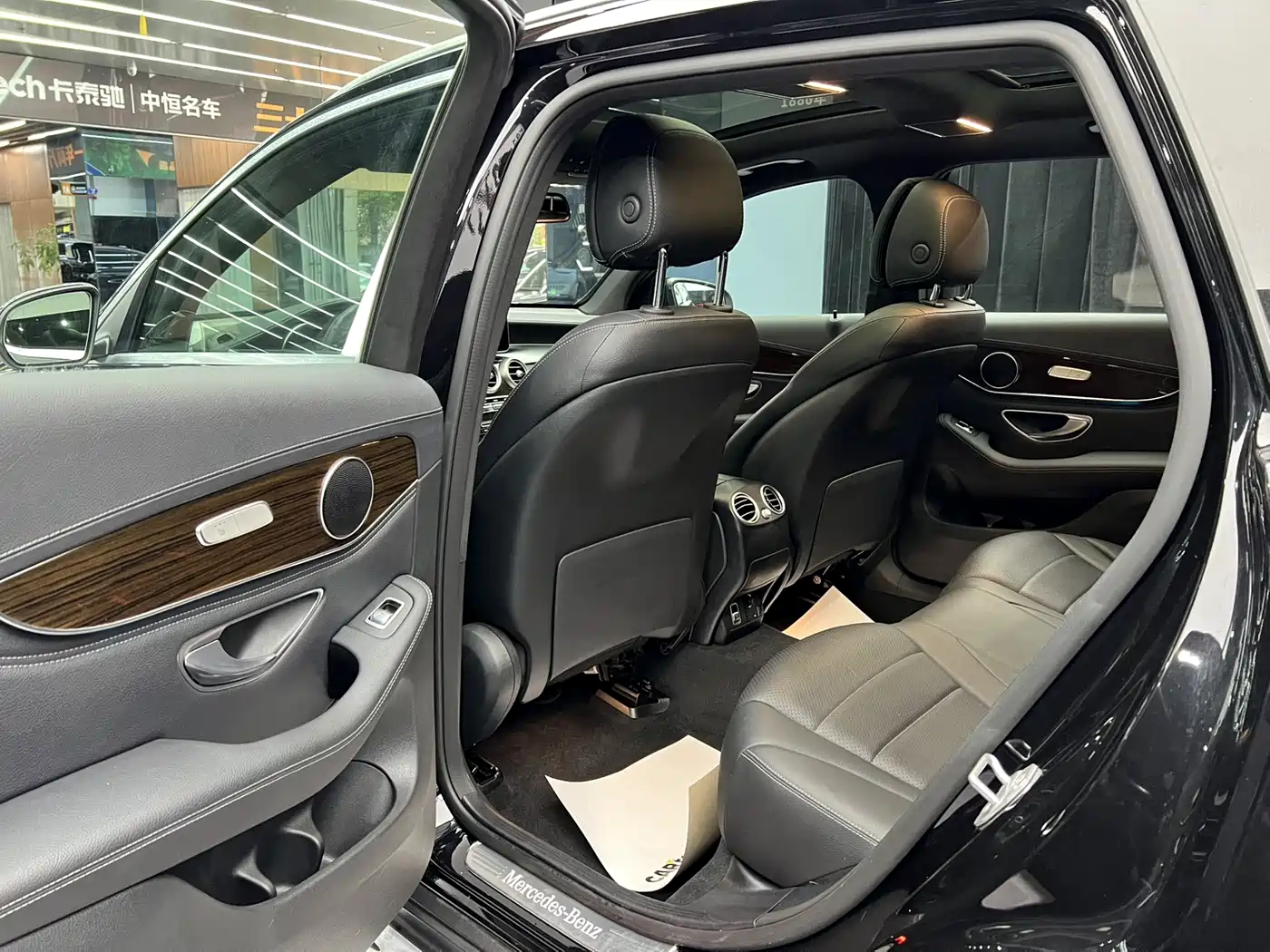 Mercedes-Benz GLC 2019 GLC 260 L 4MATIC Luxury фото 8