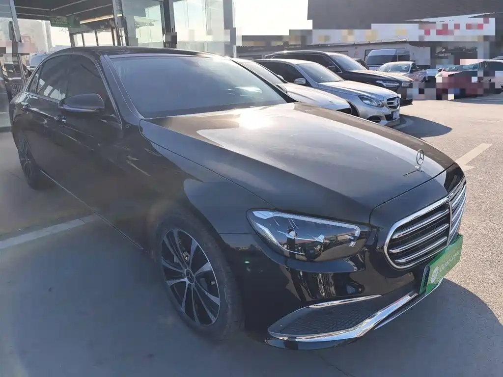 Mercedes-Benz E-Class New Energy 2023 E 350 e L Plug-in Hybrid Sedan фото 4