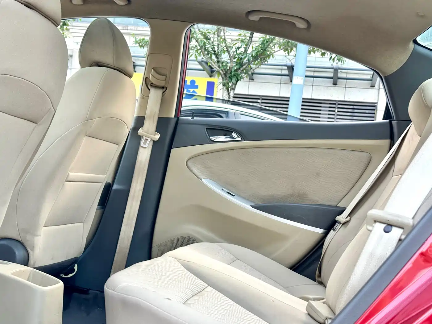 Hyundai Verna 2010 Sedan 1.4L Automatic Fashion GT фото 35
