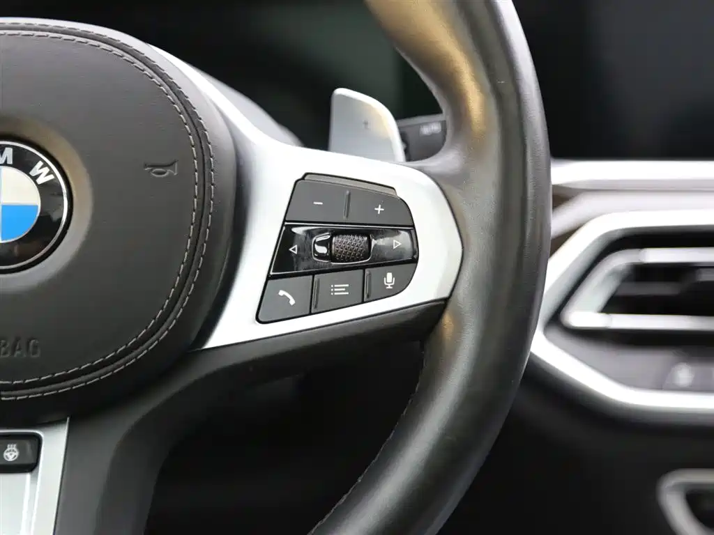 BMW X5 (Import) 2019 xDrive40i Exclusive M Sport Package фото 16