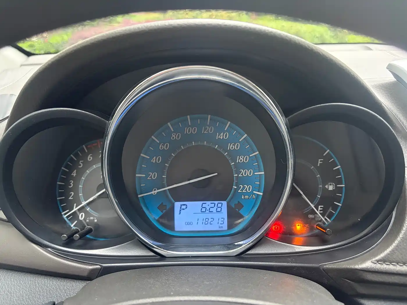 Toyota YARiS L Zhi Xuan 2015 1.5E Auto Charming Edition фото 14
