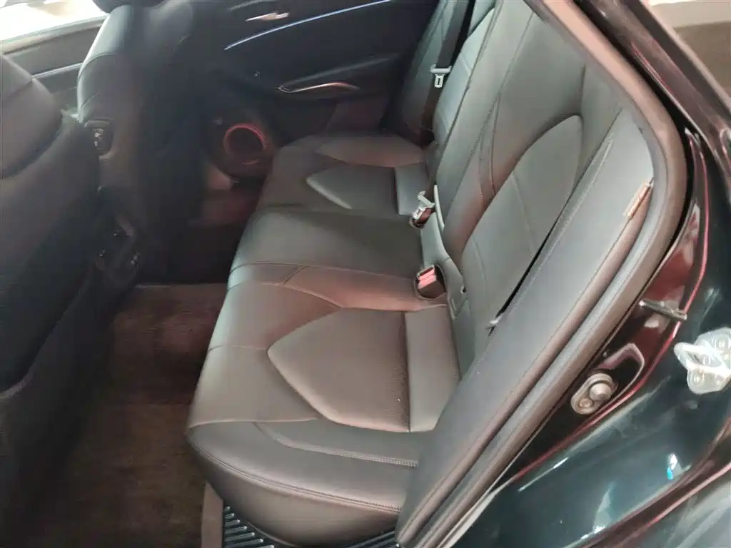 Toyota Avalon 2019 2.0L Luxury Edition (China VI) фото 17