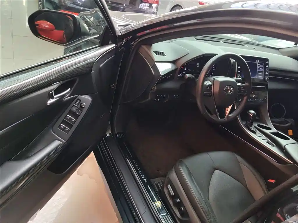 Toyota Avalon 2019 2.0L Luxury Edition (China VI) фото 16