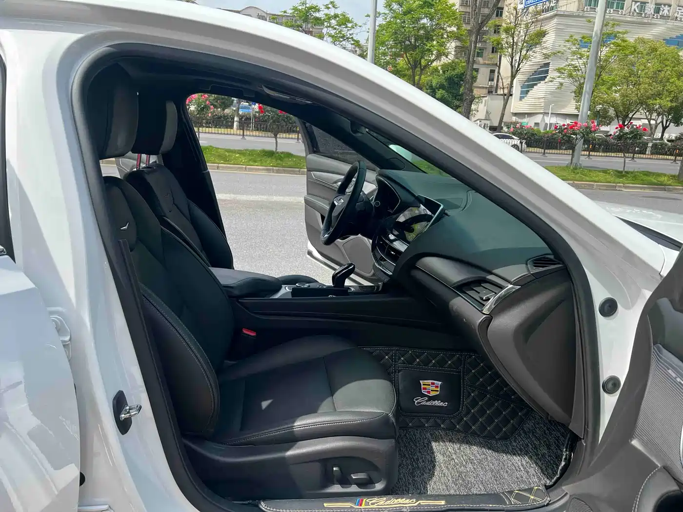 Cadillac CT5 2022 28T Luxury (Standard) фото 4