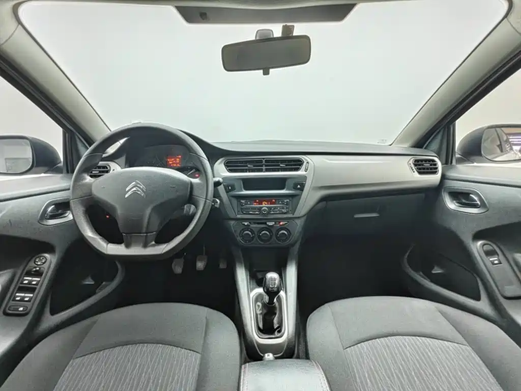 Фото 4 - Citroën Elysee
