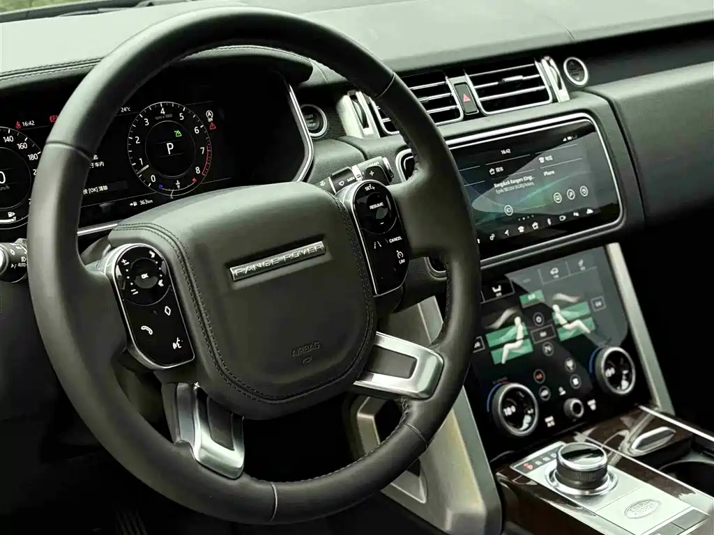 Land Rover Range Rover 2021 3.0 L6 Golden Age Edition фото 10