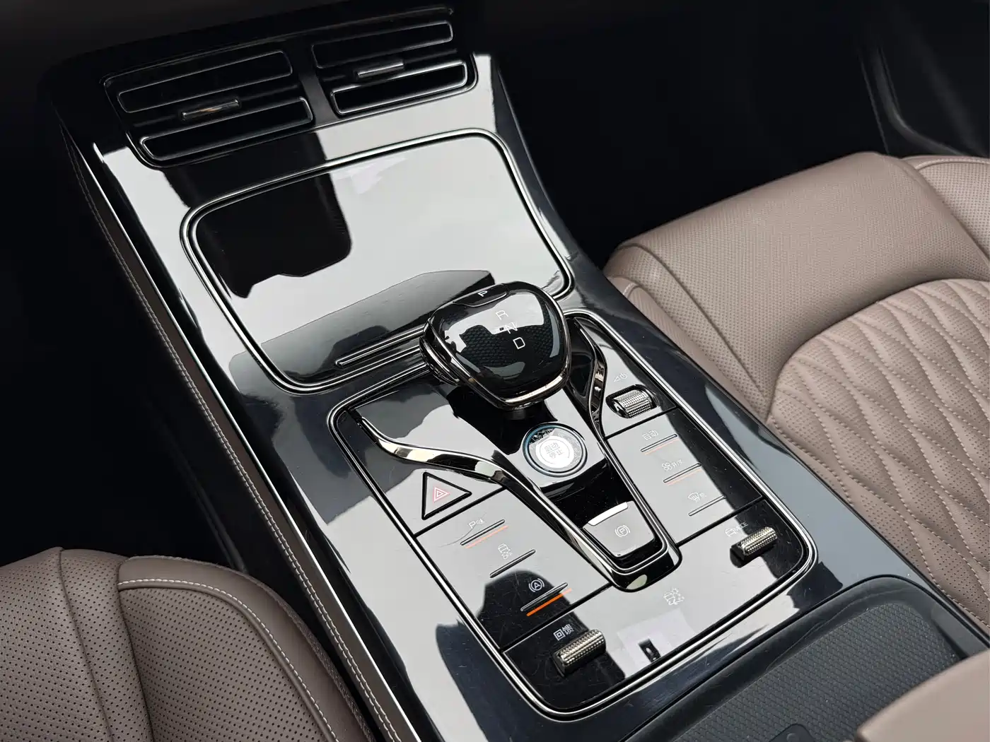 BYD Han 2023 EV Champion Edition 605KM FWD Premium фото 12