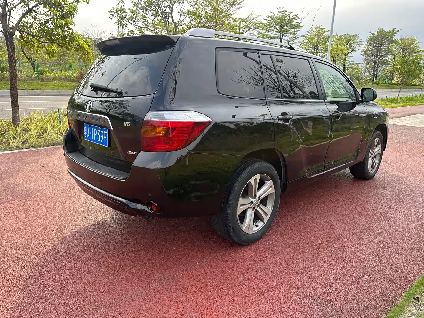 Toyota Highlander 2009 3.5L 4WD 7-seater Luxury Edition фото 6