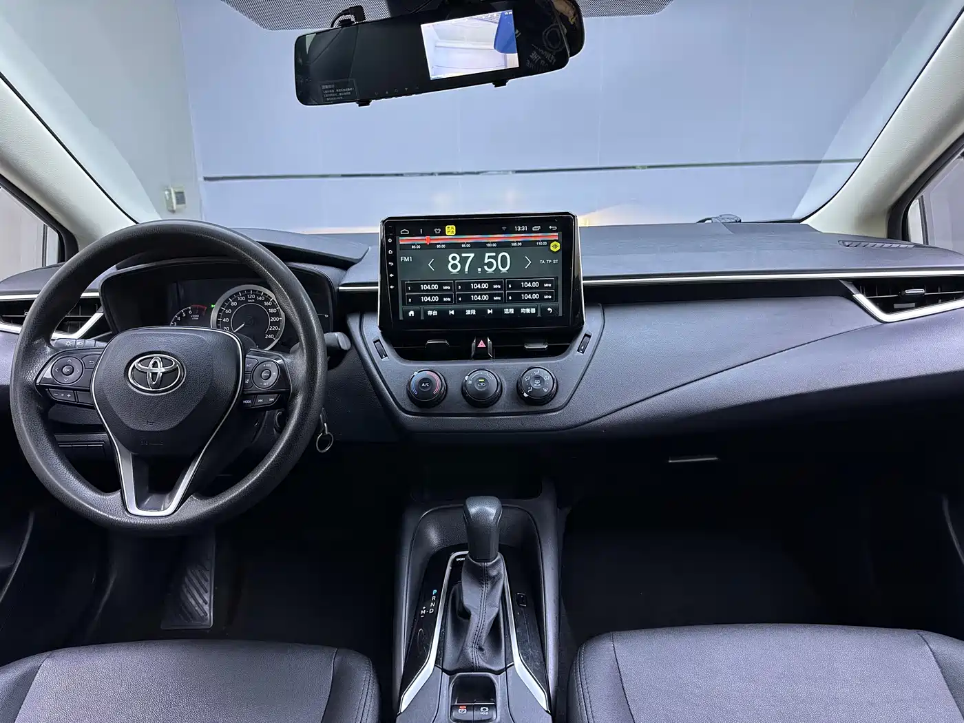 Toyota Corolla 2019 1.2T S-CVT GL Pioneer Edition фото 7