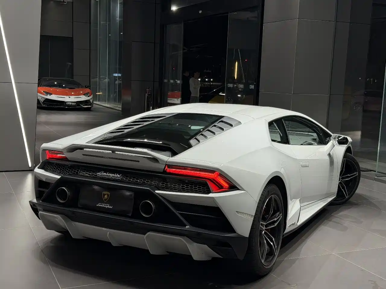 Lamborghini Huracán 2020 Huracán EVO RWD фото 9