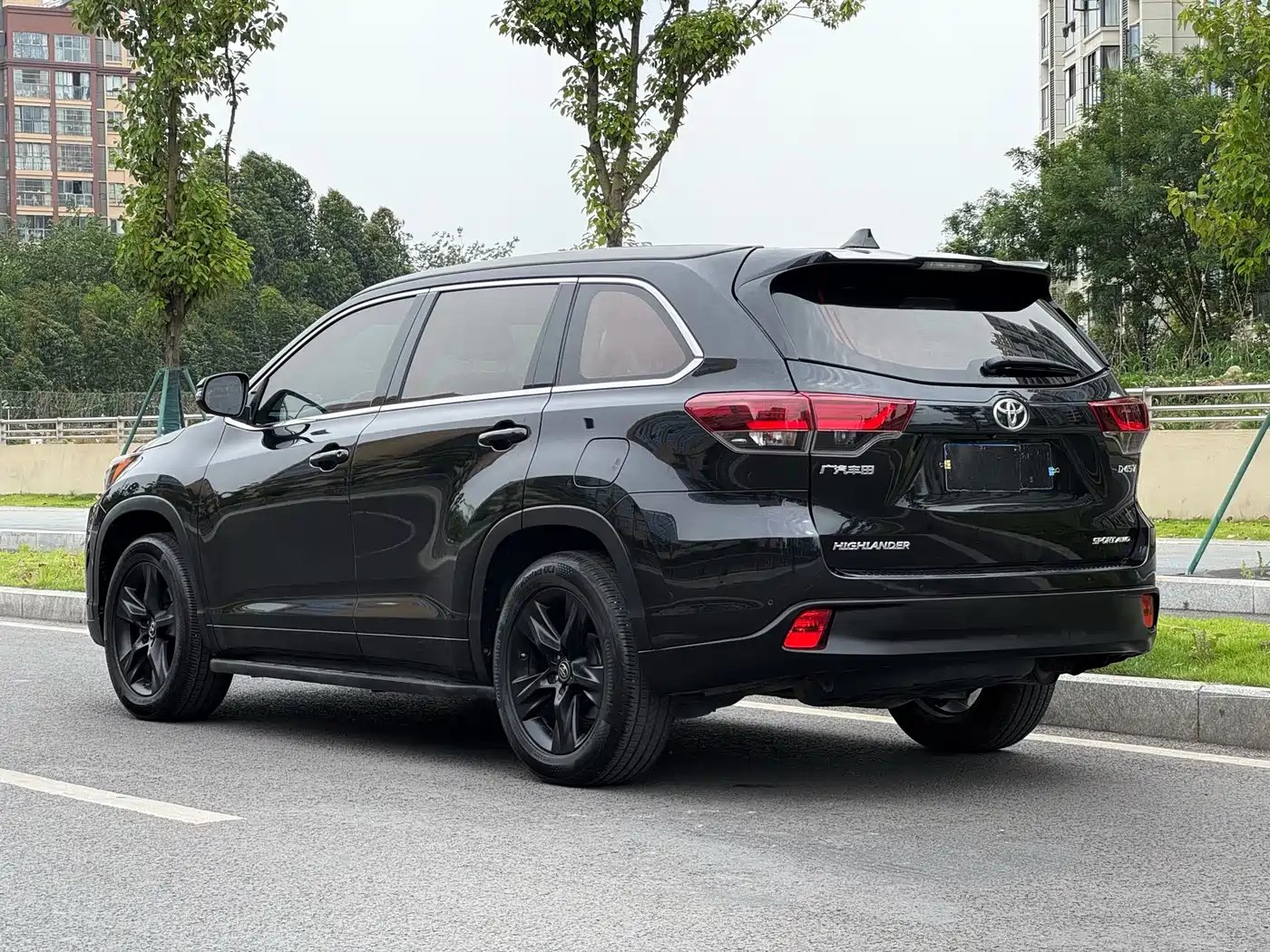 Toyota Highlander 2018 Model 2.0T 4WD Knight Edition 7-Seater China VI фото 15