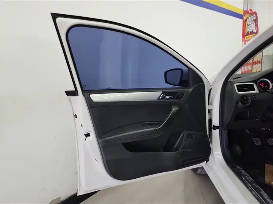 Škoda Rapid 2018 1.6L Manual Comfort Edition фото 7