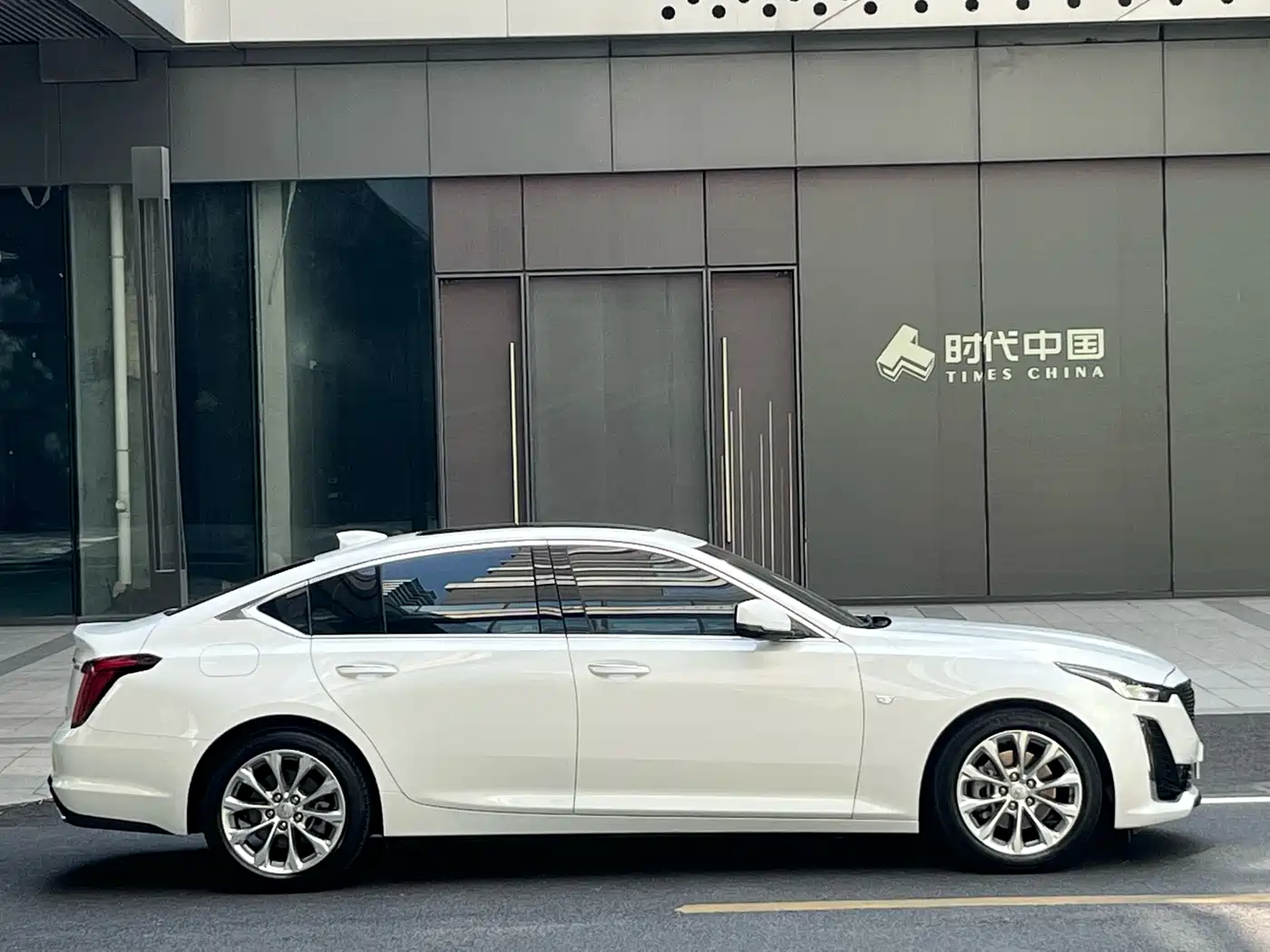 CADILLAC CT5
