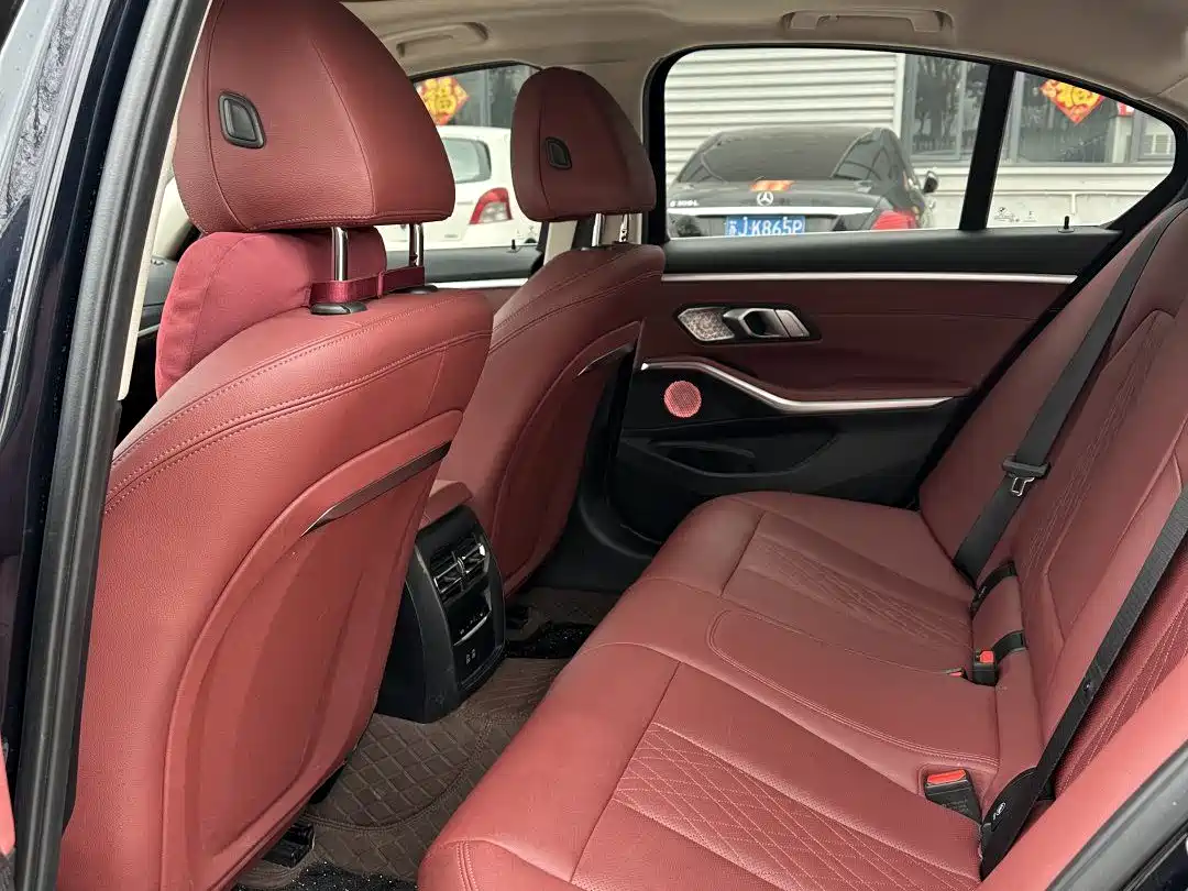 BMW 3 Series 2023 325i M Sport Package фото 5