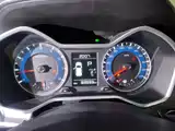 Фото 8 - Geely Vision X3