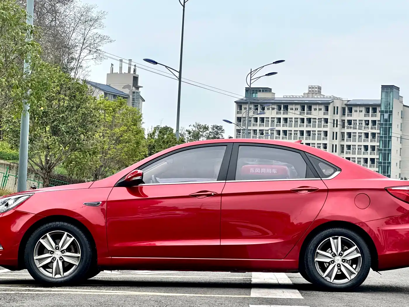Фото 13 - Changan Eado