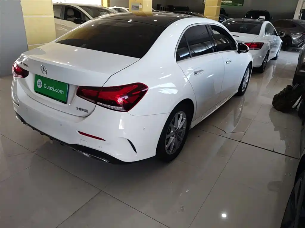 Mercedes-Benz A-Class 2019 A 200 L Sport Sedan фото 8
