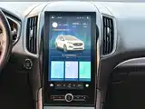 Фото 10 - Ford Edge