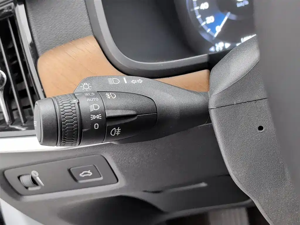 Volvo S90 2018 T5 R-Design Edition фото 21