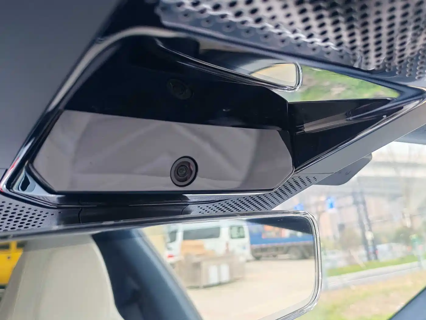 ZEEKR EXTREME KRYPTON 001