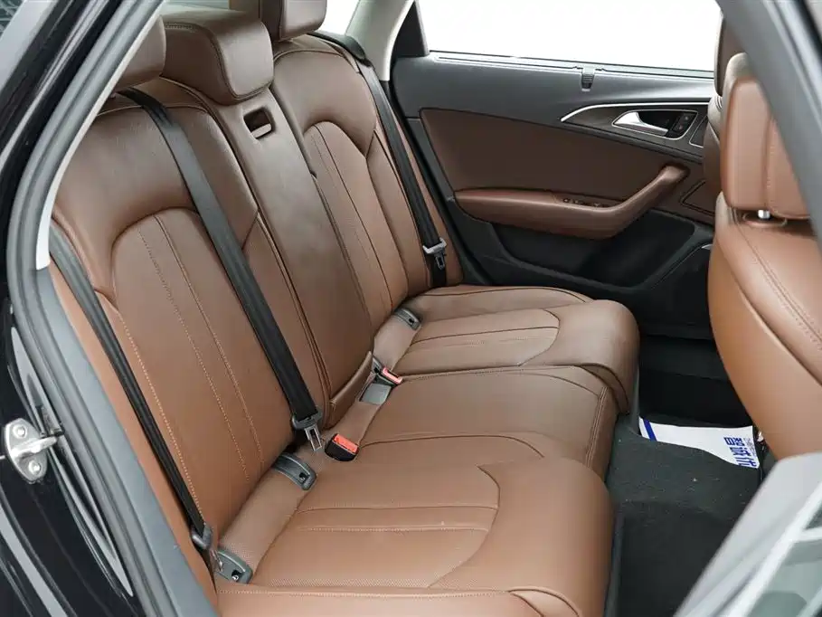 Audi A6L 2015 35 FSI quattro Comfort фото 10