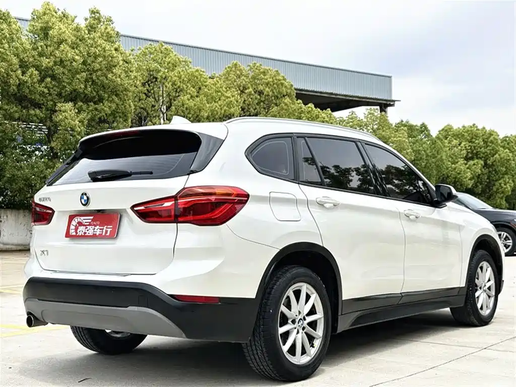 BMW X1 2019 sDrive18Li Fashion Model фото 4