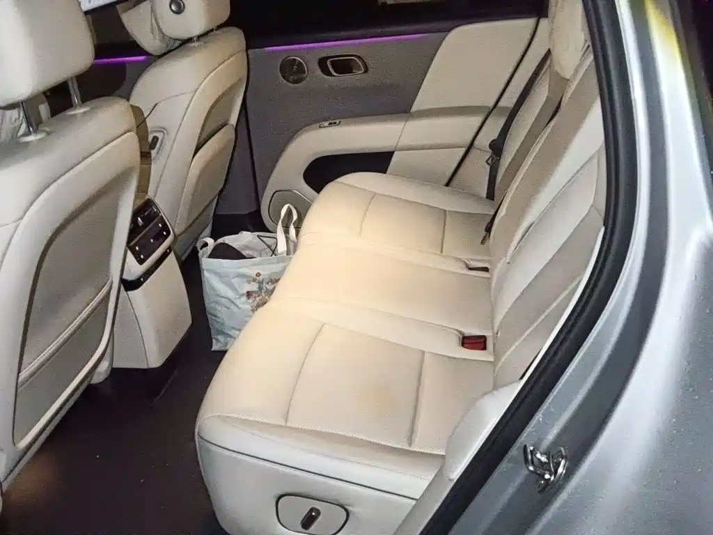 Photo 14 - Li Auto i6