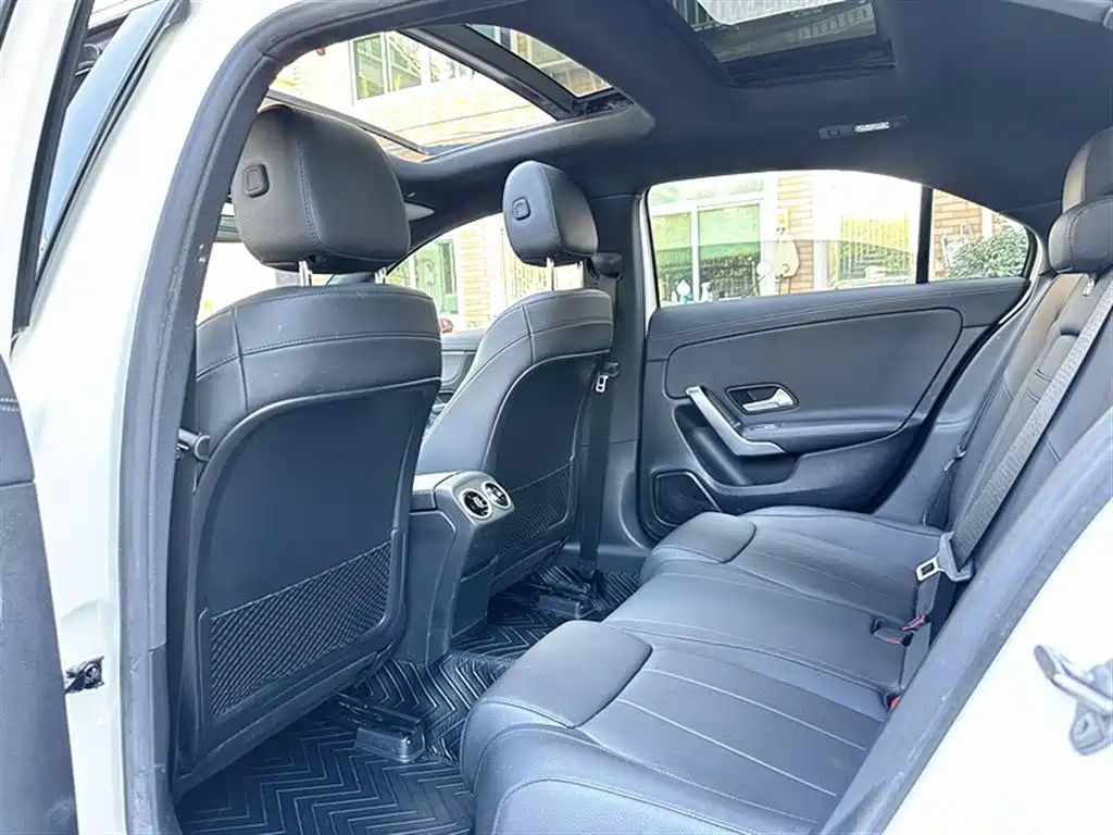 Mercedes-Benz A-Class 2020 Second Facelift A 180 L Sport Sedan фото 10