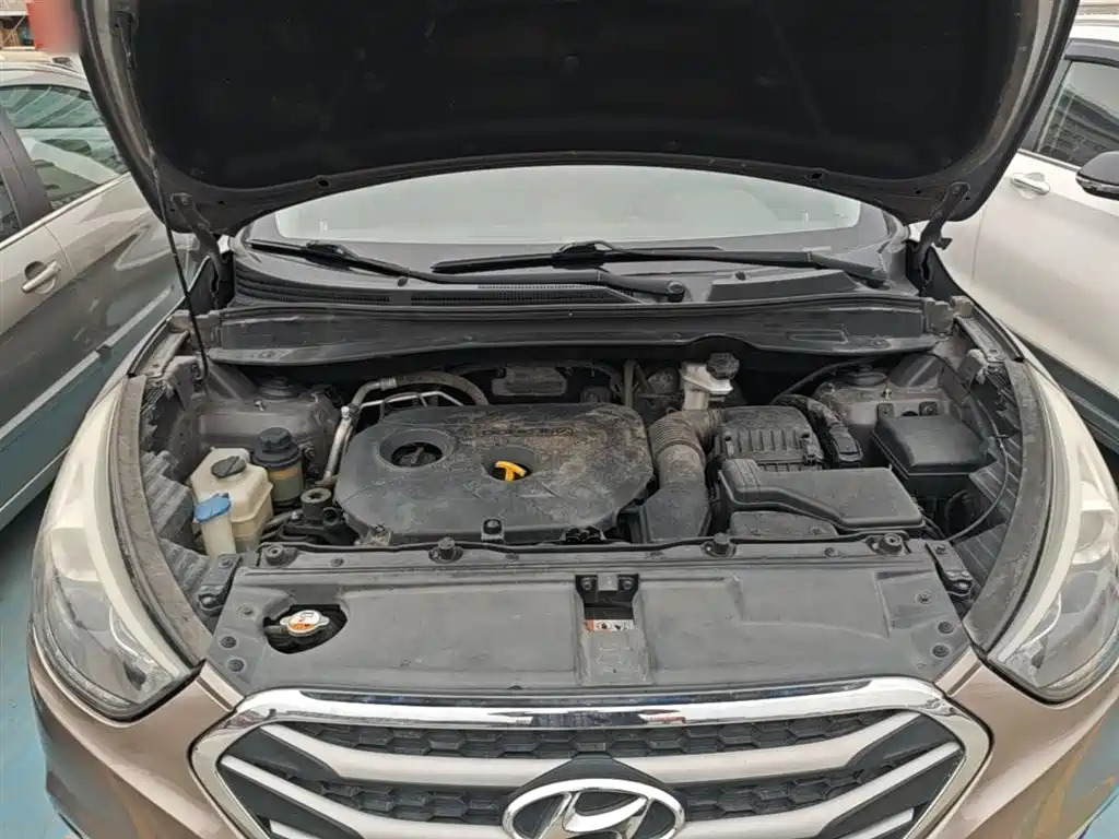 Hyundai Beijing Hyundai ix35 2015 2.0L Automatic 2WD Smart Type China IV фото 20