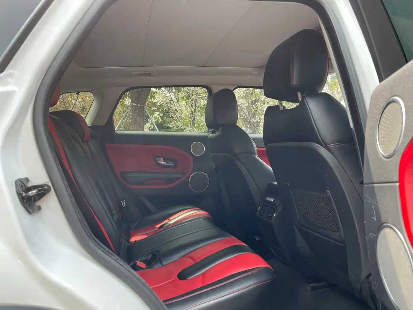 Land Rover Range Rover Evoque (Import) 2015 2.0T 5-door Dynamic Edition фото 10