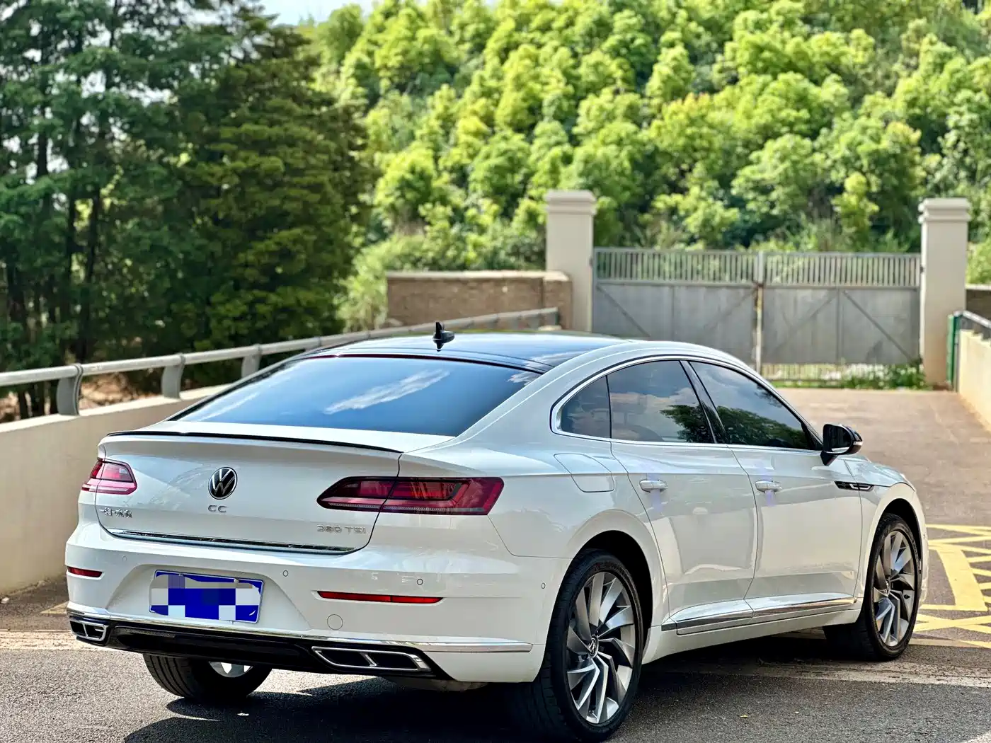 VOLKSWAGEN FAW-CC
