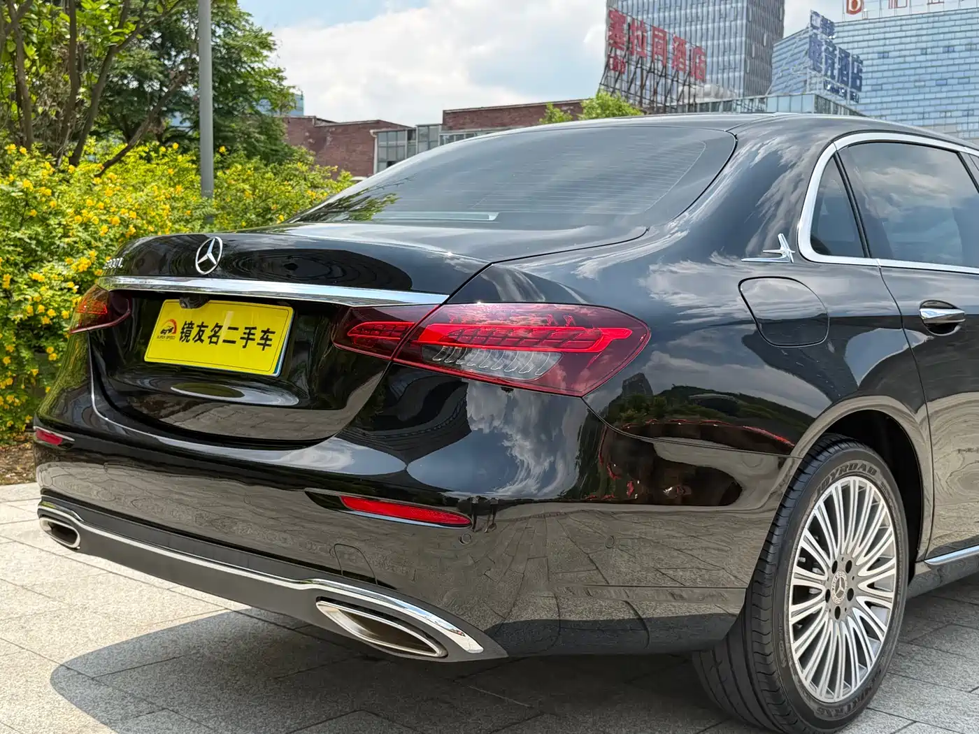 Mercedes-Benz E-Class 2021 E 300 L Fashion фото 8