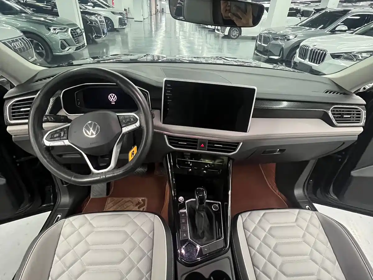 Volkswagen Tayron 2023 280TSI 2WD Luxury Plus Advanced Edition фото 14