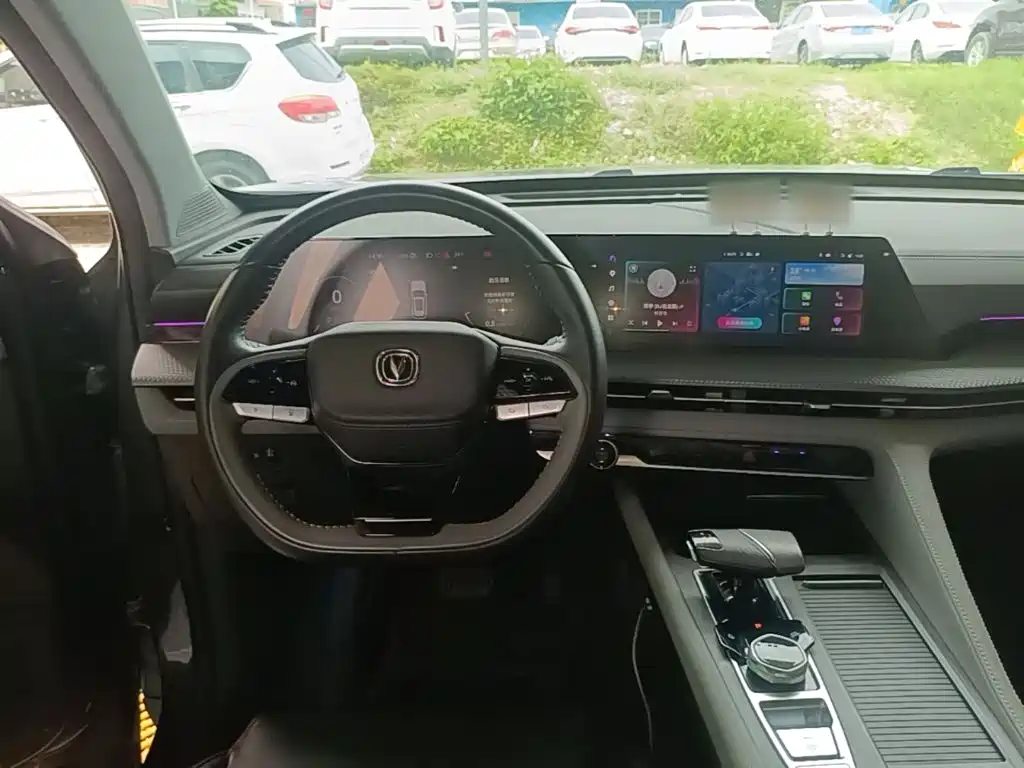 Фото 10 - Changan CS75 PLUS