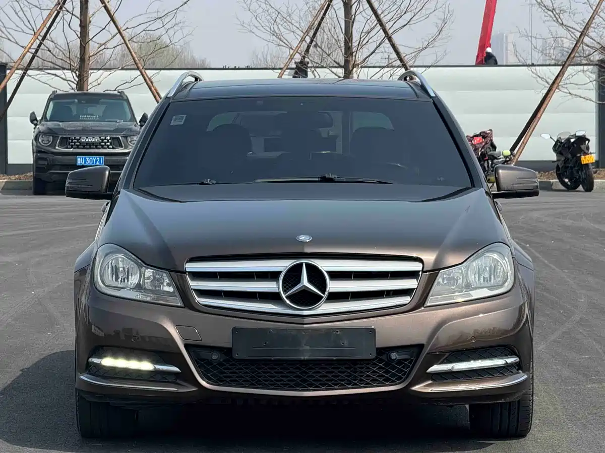 Mercedes-Benz C-Class (Import) 2011 C 200 Fashion Wagon Edition фото 2