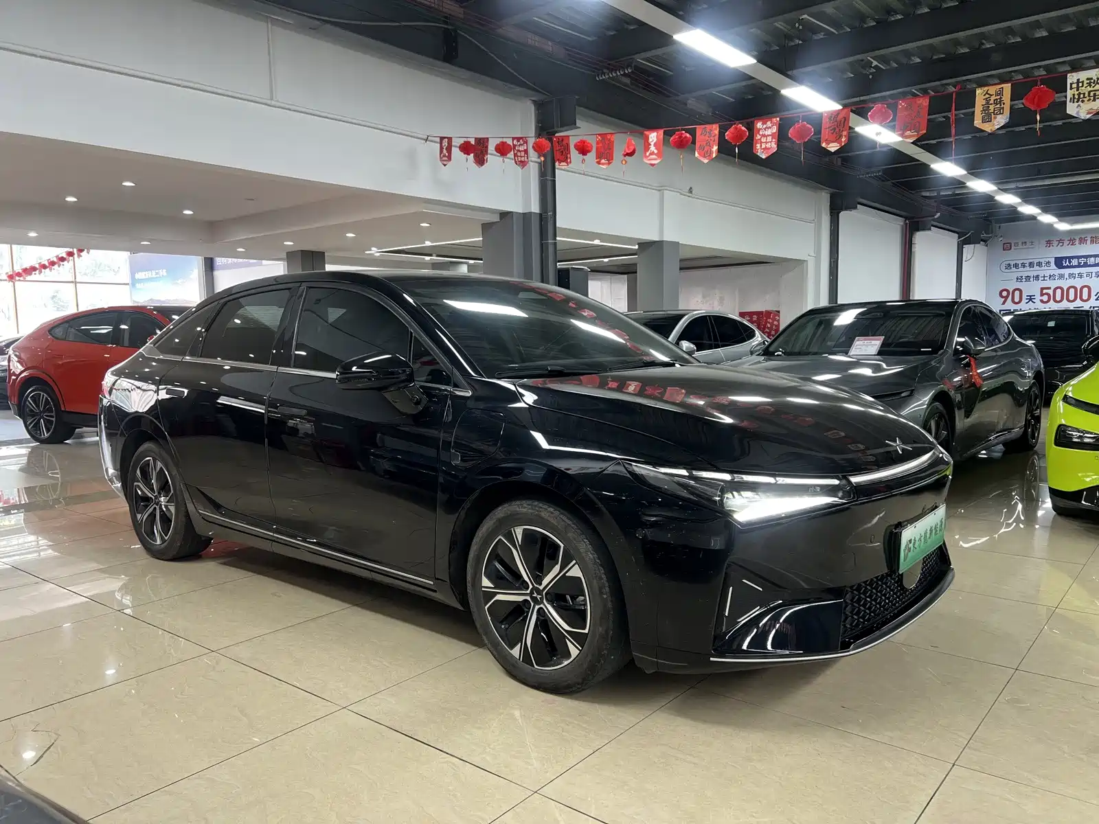 Фото 3 - XPeng P5