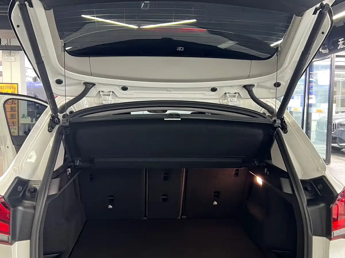 BMW X1 2022 sDrive20Li Fashion фото 19