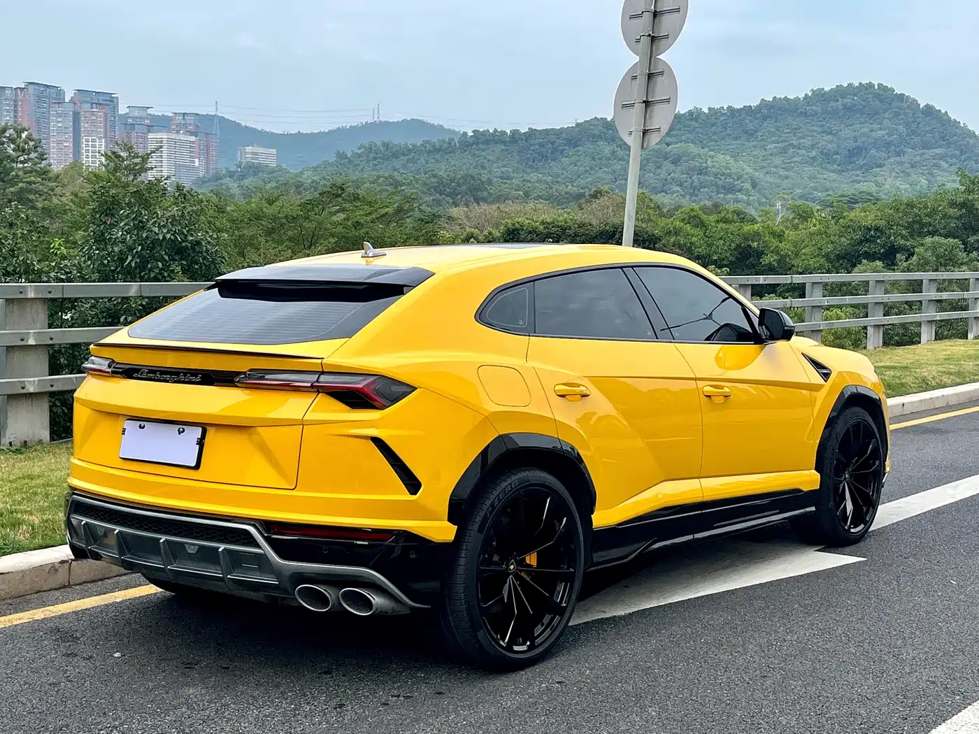Lamborghini Urus 2021 4.0T V8 фото 6