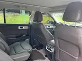 Фото 15 - Ford Explorer