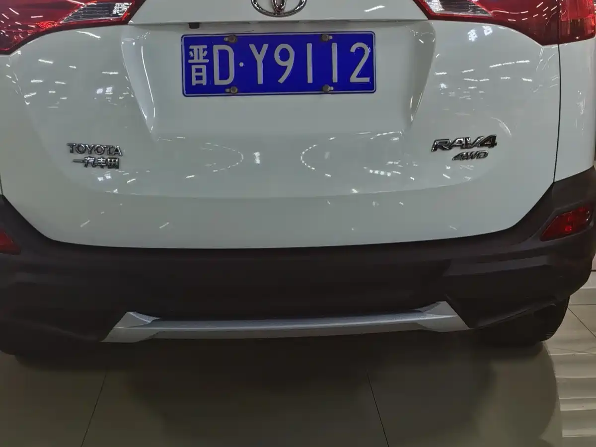 Toyota RAV4 Rongfang 2013 2.5L Auto 4WD Elite фото 18